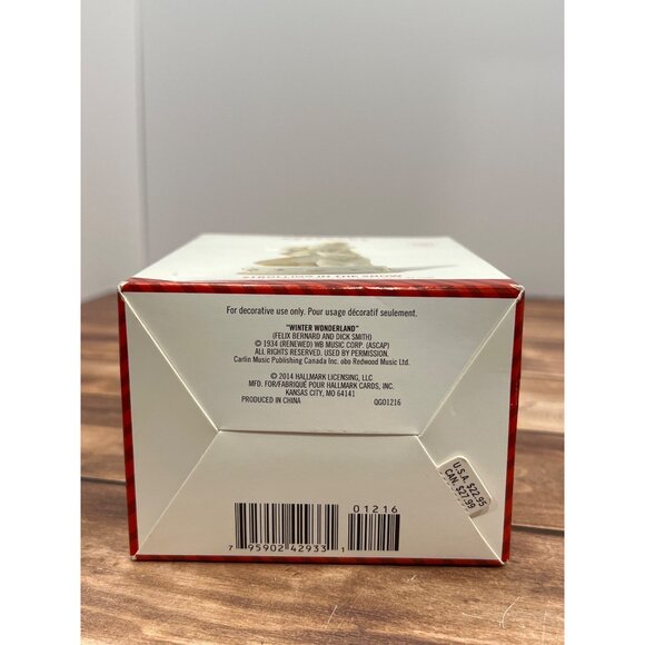 2014 HALLMARK KEEPSAKE ORNAMENT QG01216 STROLLING IN THE SNOW SINGING - Picture 2 of 10